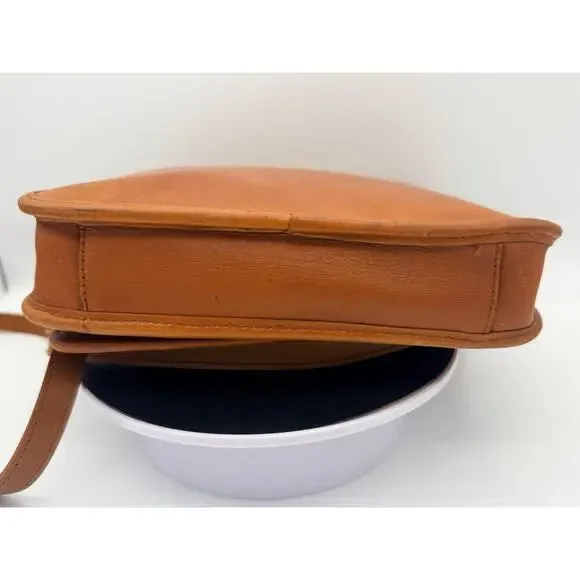 Vintage Hunt Club Top-Handle Crossbody - Picture 5 of 11